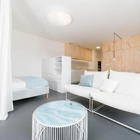 Apartment White Innk Center Trnava